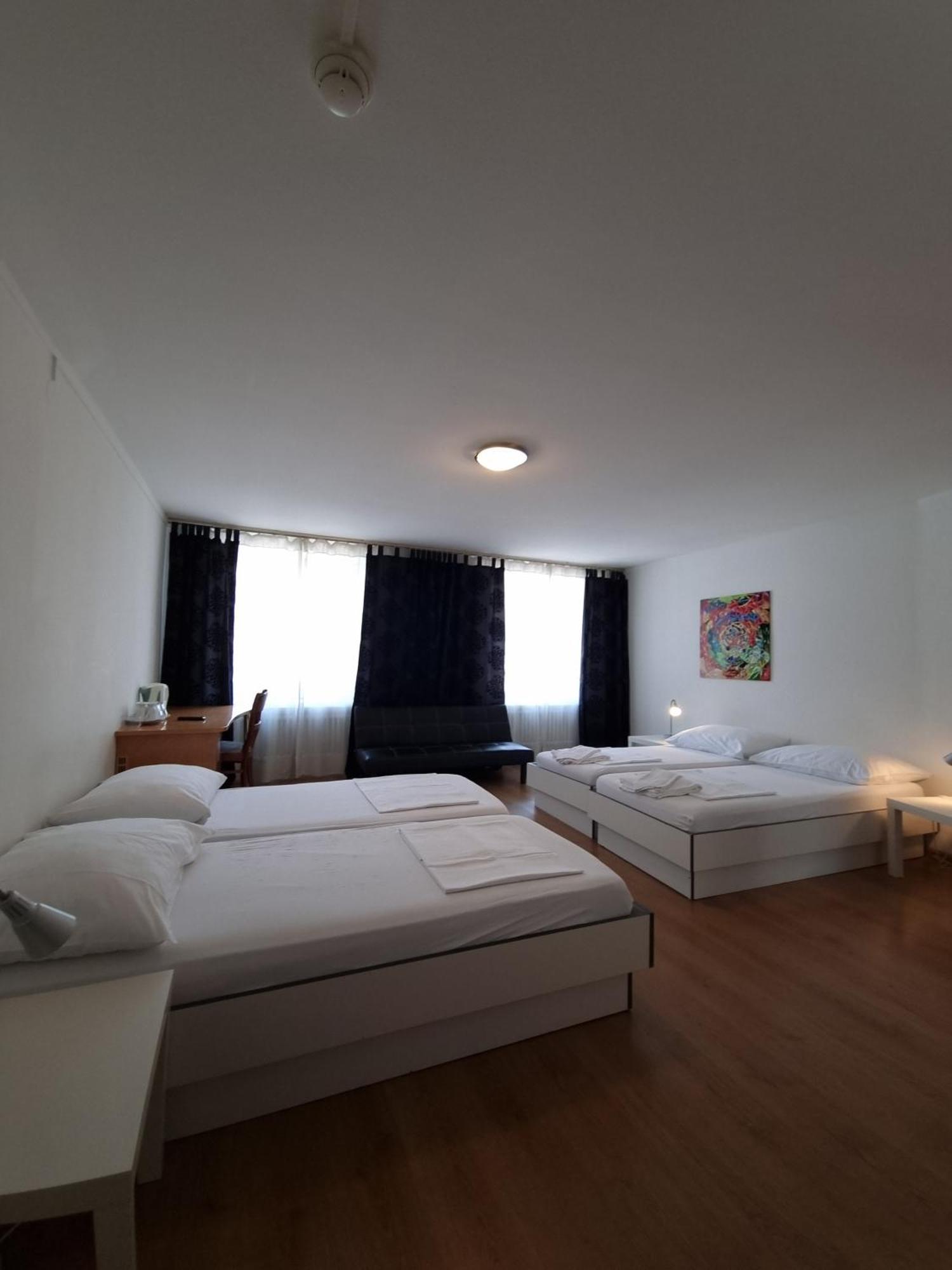 Spalenbrunnen & Restaurant Center Hotel 3*